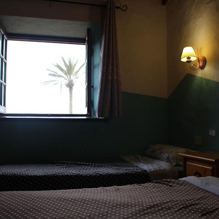 Elena'S Fair House Hostel Tesbabo Екстериор снимка