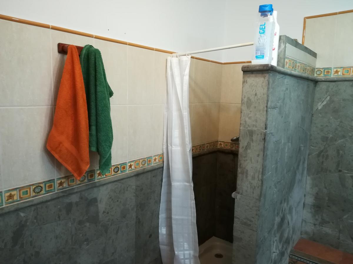 Elena'S Fair House Hostel Tesbabo Екстериор снимка